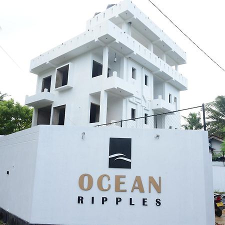 Hotel Ocean Ripples Hikkaduwa Esterno foto