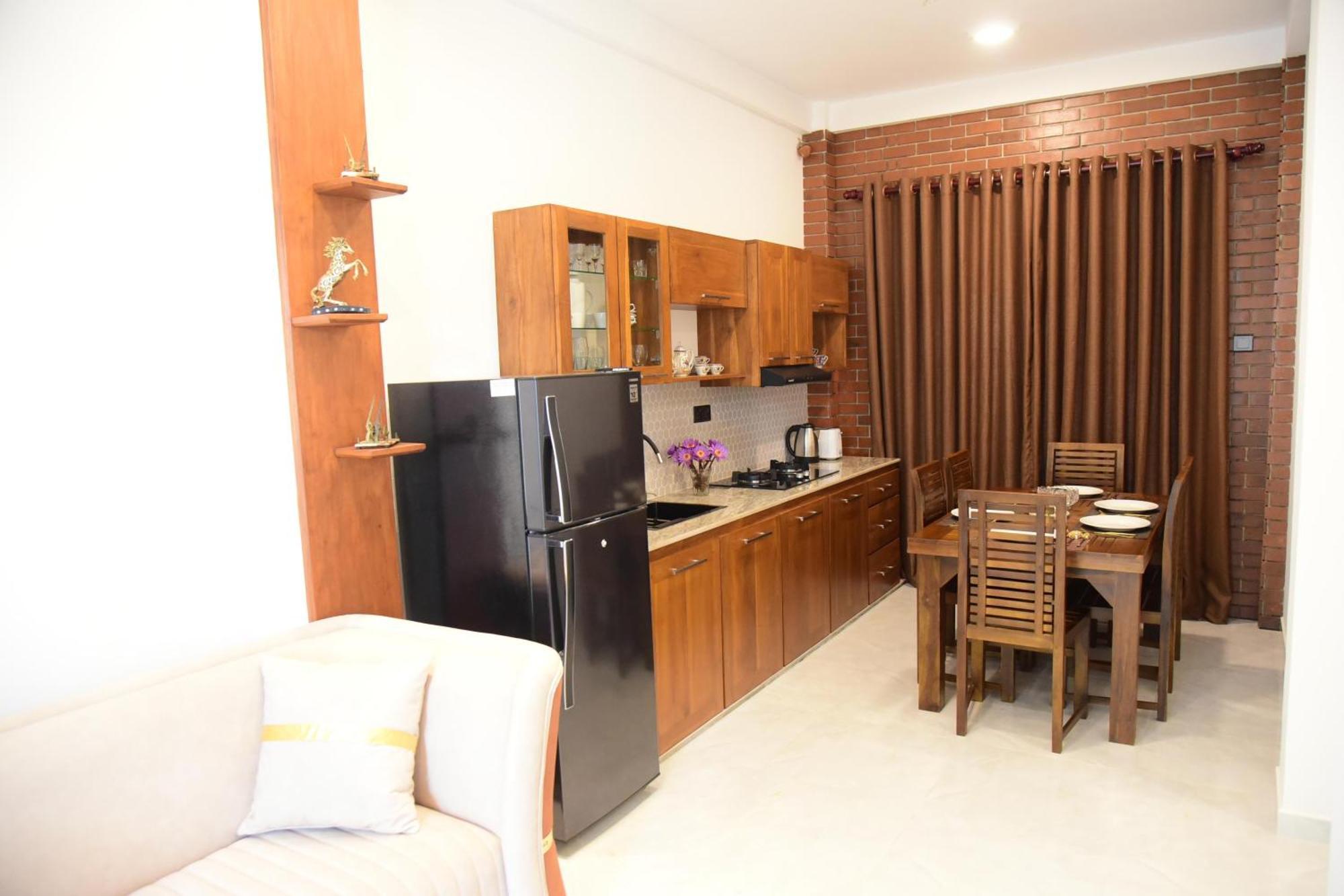 Hotel Ocean Ripples Hikkaduwa Esterno foto